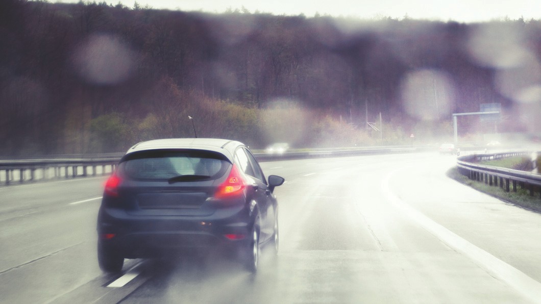 Wet road driving tips Wet road driving tips